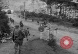 Standbild USA Soldaten Baguio Philippinen, 1945, aus Sekunde 24 historischem Filmmaterial Videoclip 65675045280