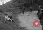 Standbild USA Soldaten Baguio Philippinen, 1945, aus Sekunde 26 historischem Filmmaterial Videoclip 65675045280