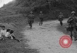Standbild USA Soldaten Baguio Philippinen, 1945, aus Sekunde 28 historischem Filmmaterial Videoclip 65675045280