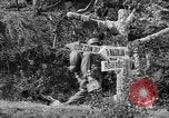 Standbild USA Soldaten Baguio Philippinen, 1945, aus Sekunde 48 historischem Filmmaterial Videoclip 65675045280