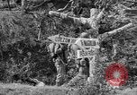 Standbild USA Soldaten Baguio Philippinen, 1945, aus Sekunde 52 historischem Filmmaterial Videoclip 65675045280