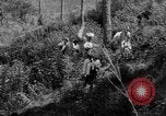 Standbild USA Soldaten Baguio Philippinen, 1945, aus Sekunde 56 historischem Filmmaterial Videoclip 65675045280