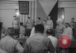 Immagine di General Douglas MacArthur Manila Filippine, 1945, secondo 15 filmato di repertorio 65675045296