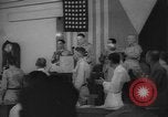 Immagine di General Douglas MacArthur Manila Filippine, 1945, secondo 37 filmato di repertorio 65675045296
