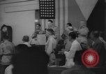 Immagine di General Douglas MacArthur Manila Filippine, 1945, secondo 39 filmato di repertorio 65675045296