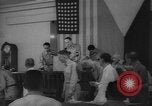 Immagine di General Douglas MacArthur Manila Filippine, 1945, secondo 42 filmato di repertorio 65675045296