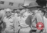 Immagine di General Douglas MacArthur Manila Filippine, 1945, secondo 35 filmato di repertorio 65675045297