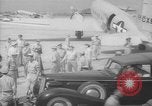 Immagine di General Douglas MacArthur Manila Filippine, 1945, secondo 46 filmato di repertorio 65675045297