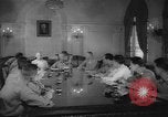 Immagine di Riunione della commissione Manila Filippine, 1945, secondo 20 filmato di repertorio 65675045299