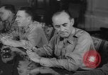 Immagine di Riunione della commissione Manila Filippine, 1945, secondo 58 filmato di repertorio 65675045299