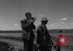 Immagine di Officer ispeziona Indie occidentali, 1958, secondo 36 filmato di repertorio 65675045307