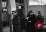 Immagine di I rifugiati tedeschi Germania, 1953, secondo 8 filmato di repertorio 65675045315