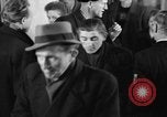 Immagine di I rifugiati tedeschi Germania, 1953, secondo 15 filmato di repertorio 65675045315