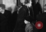 Immagine di I rifugiati tedeschi Germania, 1953, secondo 17 filmato di repertorio 65675045315