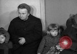 Immagine di I rifugiati tedeschi Germania, 1953, secondo 25 filmato di repertorio 65675045315