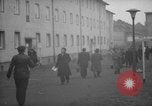 Immagine di I rifugiati tedeschi Germania, 1953, secondo 33 filmato di repertorio 65675045315