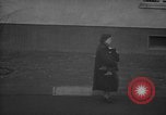 Immagine di I rifugiati tedeschi Germania, 1953, secondo 59 filmato di repertorio 65675045315