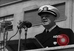 Standbild US-Admiral William M Fechteler Neapel Italien, 1954, aus Sekunde 11 historischem Filmmaterial Videoclip 65675045320