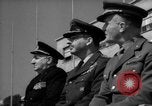 Standbild US-Admiral William M Fechteler Neapel Italien, 1954, aus Sekunde 18 historischem Filmmaterial Videoclip 65675045320