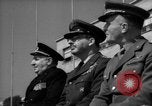 Standbild US-Admiral William M Fechteler Neapel Italien, 1954, aus Sekunde 19 historischem Filmmaterial Videoclip 65675045320