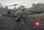 Standbild USA1st Kavallerie Division Vietnam, 1965, aus Sekunde 18 historischem Filmmaterial Videoclip 65675045328