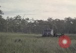 Standbild USA1st Kavallerie Division Vietnam, 1965, aus Sekunde 30 historischem Filmmaterial Videoclip 65675045328