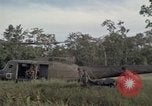 Standbild USA1st Kavallerie Division Vietnam, 1965, aus Sekunde 40 historischem Filmmaterial Videoclip 65675045328