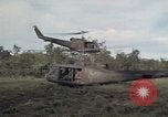 Standbild USA1st Kavallerie Division Vietnam, 1965, aus Sekunde 48 historischem Filmmaterial Videoclip 65675045328