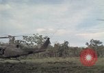 Standbild USA1st Kavallerie Division Vietnam, 1965, aus Sekunde 55 historischem Filmmaterial Videoclip 65675045328