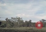 Standbild USA1st Kavallerie Division Vietnam, 1965, aus Sekunde 59 historischem Filmmaterial Videoclip 65675045328