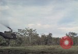Standbild USA1st Kavallerie Division Vietnam, 1965, aus Sekunde 61 historischem Filmmaterial Videoclip 65675045328