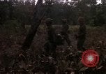 Standbild USA1st Kavallerie Division Vietnam, 1965, aus Sekunde 21 historischem Filmmaterial Videoclip 65675045329
