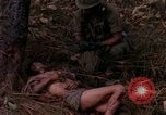 Standbild USA1st Kavallerie Division Vietnam, 1965, aus Sekunde 41 historischem Filmmaterial Videoclip 65675045329