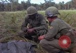 Standbild USA1st Kavallerie Division Vietnam, 1965, aus Sekunde 4 historischem Filmmaterial Videoclip 65675045330