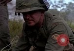 Standbild USA1st Kavallerie Division Vietnam, 1965, aus Sekunde 30 historischem Filmmaterial Videoclip 65675045330