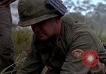 Standbild USA1st Kavallerie Division Vietnam, 1965, aus Sekunde 32 historischem Filmmaterial Videoclip 65675045330
