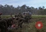 Standbild USA1st Kavallerie Division Vietnam, 1965, aus Sekunde 50 historischem Filmmaterial Videoclip 65675045330