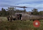 Standbild USA1st Kavallerie Division Vietnam, 1965, aus Sekunde 53 historischem Filmmaterial Videoclip 65675045330