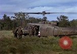 Standbild USA1st Kavallerie Division Vietnam, 1965, aus Sekunde 55 historischem Filmmaterial Videoclip 65675045330