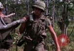 Standbild USA1st Kavallerie Division Vietnam, 1965, aus Sekunde 19 historischem Filmmaterial Videoclip 65675045331