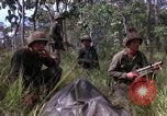 Standbild USA1st Kavallerie Division Vietnam, 1965, aus Sekunde 24 historischem Filmmaterial Videoclip 65675045331