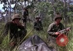 Standbild USA1st Kavallerie Division Vietnam, 1965, aus Sekunde 25 historischem Filmmaterial Videoclip 65675045331