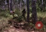 Standbild USA1st Kavallerie Division Vietnam, 1965, aus Sekunde 57 historischem Filmmaterial Videoclip 65675045331