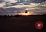 Standbild USA1st Kavallerie Division Vietnam, 1965, aus Sekunde 14 historischem Filmmaterial Videoclip 65675045333