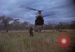 Standbild USA1st Kavallerie Division Vietnam, 1965, aus Sekunde 6 historischem Filmmaterial Videoclip 65675045334