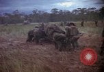 Standbild USA1st Kavallerie Division Vietnam, 1965, aus Sekunde 17 historischem Filmmaterial Videoclip 65675045334