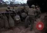 Standbild USA1st Kavallerie Division Vietnam, 1965, aus Sekunde 36 historischem Filmmaterial Videoclip 65675045334