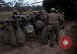 Standbild USA1st Kavallerie Division Vietnam, 1965, aus Sekunde 38 historischem Filmmaterial Videoclip 65675045334