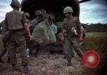 Standbild USA1st Kavallerie Division Vietnam, 1965, aus Sekunde 51 historischem Filmmaterial Videoclip 65675045334