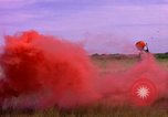 Immagine di 173Rd Brigata Aerea Il Vietnam, 1966, secondo 8 filmato di repertorio 65675045337